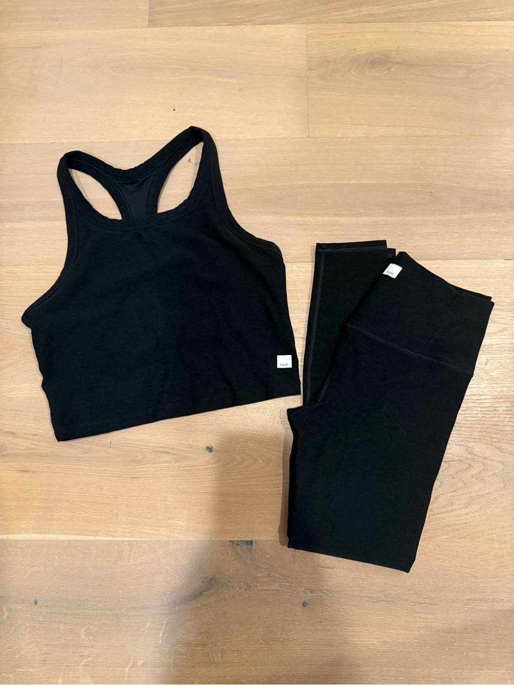 Vuori Elevation set - Racerback Crop Tank and High-Waist Leggings
